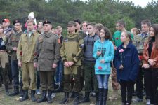 Комсомольцы Севастополя почтили память Неизвестного солдата