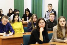 Юрий Афонин встретился со студентами и преподавателями Сыктывкарского госуниверситета