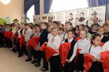 «Взвейтесь кострами, синие ночи!». Более 500 новосибирских школьников стали пионерами