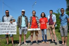 Белгородские комсомольцы провели акции протеста против повышения цен на бензин