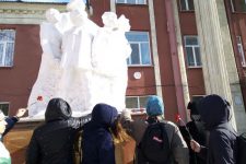 Комсомольцы Саратовской области почтили память Н.К. Крупской