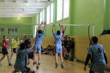 В Волгограде прошёл турнир по волейболу, посвящённый 100-летию Сталинградского комсомола