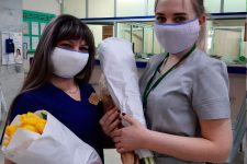 Ставропольские комсомольцы поблагодарили медиков за их труд