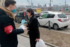 Приморские комсомольцы продолжают акцию "Своих не бросаем!"