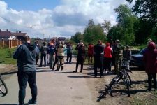 В Белгородском районе депутаты-комсомольцы не позволили единороссам вырубить многолетнюю берёзовую аллею