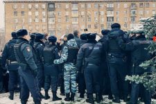 Москва: Стоп дистанту!