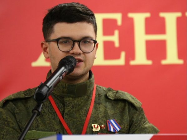 "Будем делать своё дело". Интервью руководителя луганских комсомольцев Бориса Лисицына газете «Правда»