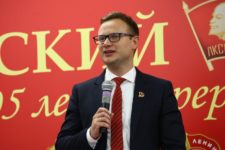 Вместе - к новым победам! Избран новый состав центральных органов Ленинского комсомола